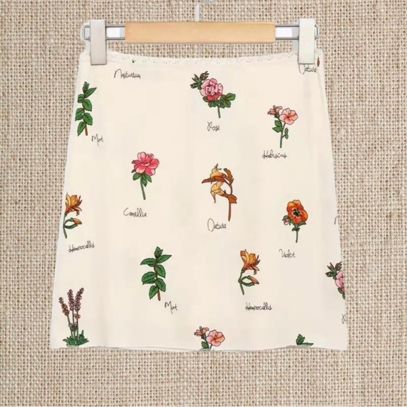 Dresses & Skirts - Floral Print Cream Skirt